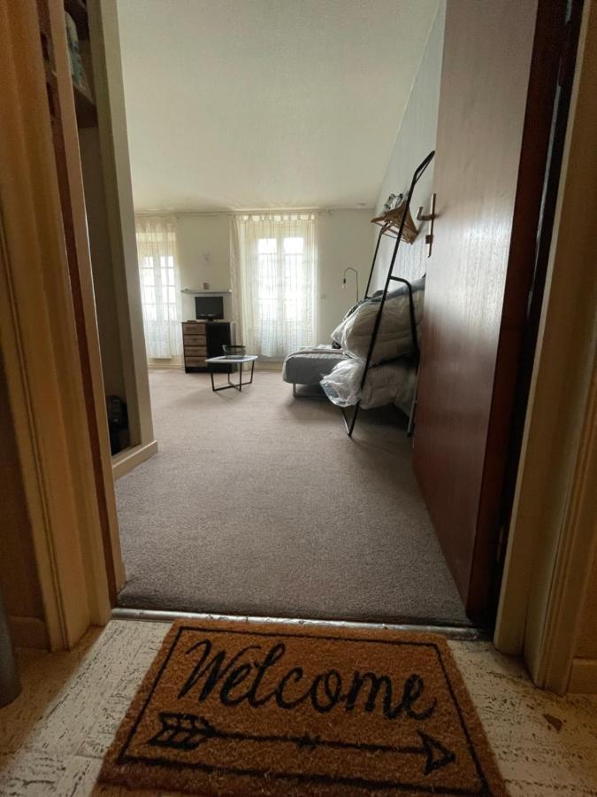 Superbe Appartement Au Bord De La Riviere Ax-les-Thermes Luaran gambar